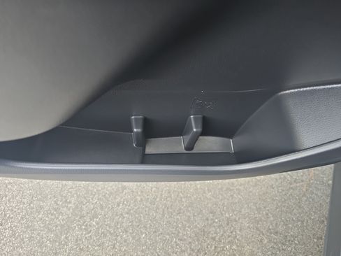 Used 2021 Toyota Highlander XSE FWD image 14