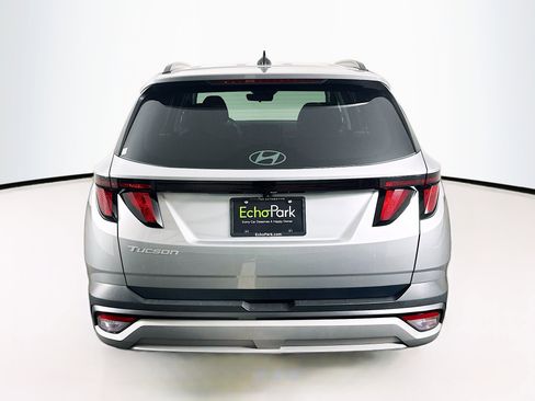 Used 2025 Hyundai Tucson SEL FWD image 7