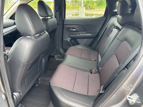 Certified 2025 Nissan Kicks SR FWD image 27