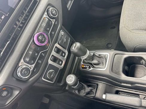 Used 2024 Jeep Wrangler Sport AWD/4WD image 23