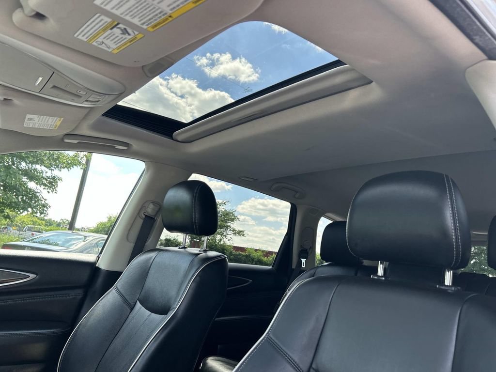 Used 2020 INFINITI QX60 Luxe w/ Essential Package FWD image 30