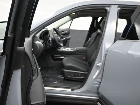 New 2026 INFINITI QX60 Luxe w/ Cargo Package image 10