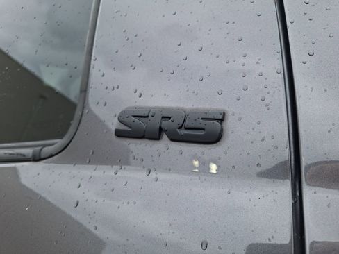 Used 2017 Toyota Tundra SR5 w/ SR5 Upgrade Package image 13