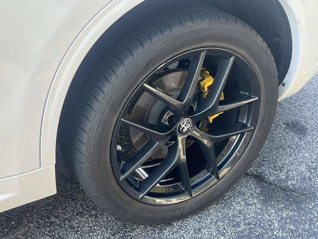 Used 2021 Alfa Romeo Stelvio Ti Sport AWD/4WD image 11