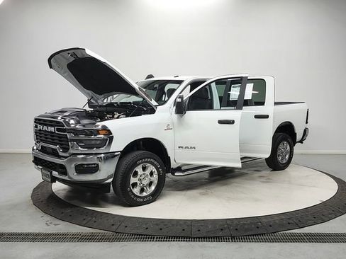 Used 2026 RAM 2500 Big Horn AWD/4WD image 11