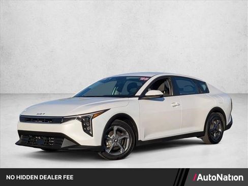Used 2025 Kia K4 FWD image 1