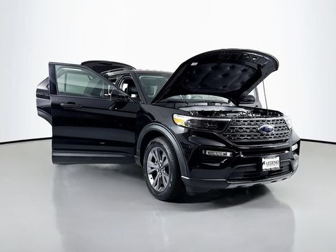 Used 2022 Ford Explorer XLT w/ Equipment Group 202A RWD image 23