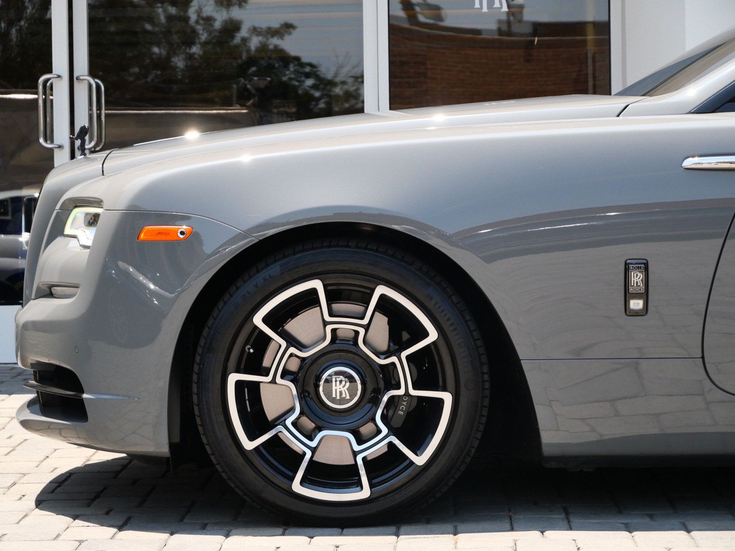 Certified 2018 Rolls-Royce Dawn RWD image 12