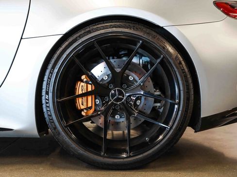 Used 2020 Mercedes-Benz AMG GT R image 20