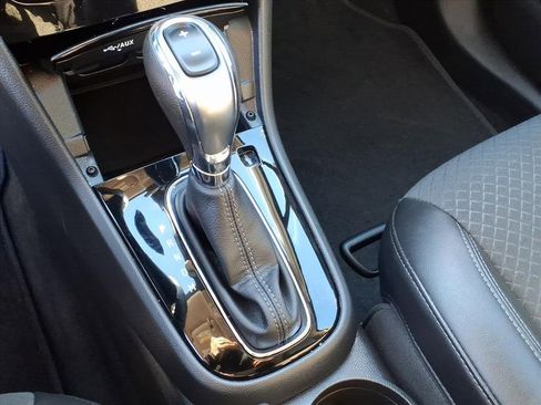 Used 2020 Buick Encore Preferred image 9