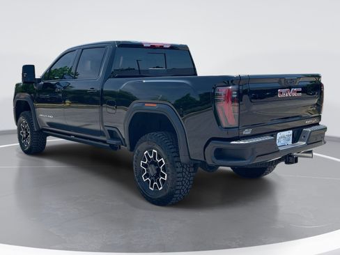 Used 2026 GMC Sierra 2500 AT4X AWD/4WD image 7