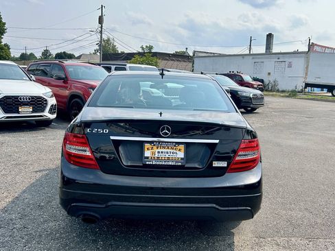 Used 2012 Mercedes-Benz C 250 Sedan w/ Multimedia Pkg image 4