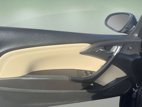 Used 2017 Buick Cascada Premium image 17