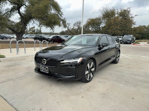 Certified 2023 Volvo S60 T8 Plus image 2