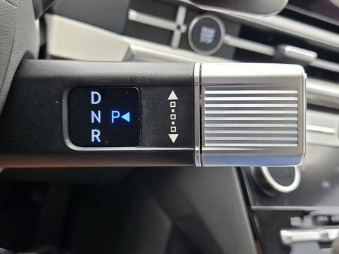 Used 2024 Hyundai Santa Fe SEL FWD image 17