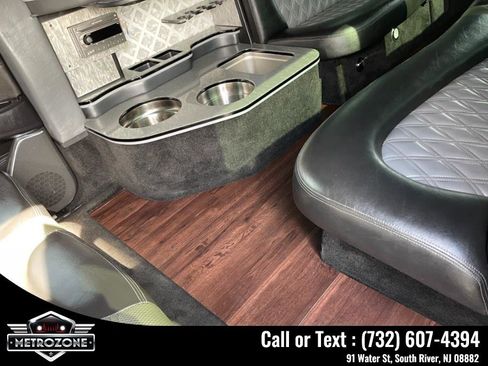 Used 2016 Cadillac Escalade 2WD image 21