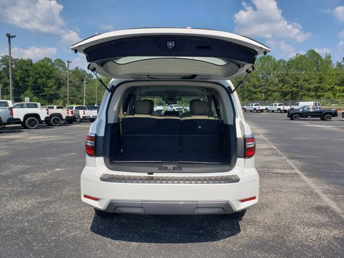 Used 2023 Nissan Armada SV w/ Cargo Package RWD image 9