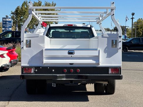 New 2025 Ford F350 XL w/ XL Chrome Package image 5