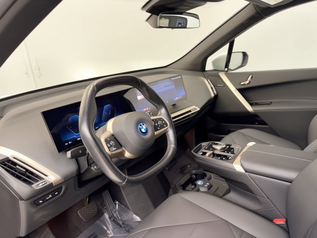 Certified 2024 BMW iX xDrive50 w/ Convenience Package AWD/4WD image 4
