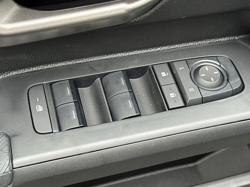 New 2025 Toyota Tacoma TRD Off-Road image 12