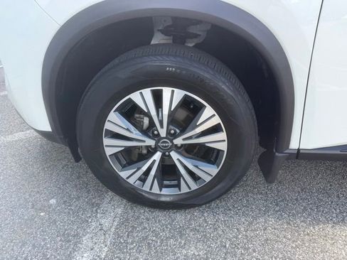 Certified 2023 Nissan Rogue SV w/ SV Premium B Package AWD/4WD image 11