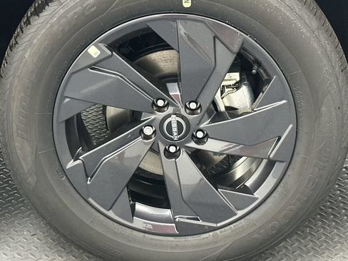 New 2026 Nissan Rogue SV AWD/4WD image 16