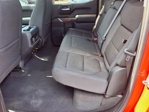 Used 2021 Chevrolet Silverado 1500 LT Trail Boss w/ Convenience Package II image 10