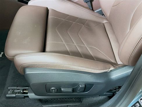 Used 2024 BMW X2 xDrive28i w/ Premium Package image 21