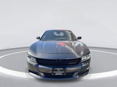 Used 2021 Dodge Charger SXT image 2