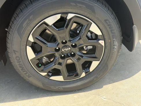 New 2026 Kia Sorento S FWD image 12
