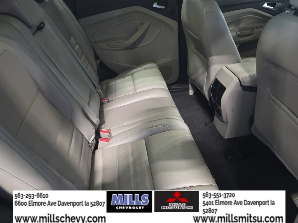 Used 2017 Ford Escape SE w/ SE Leather Comfort Package FWD image 18