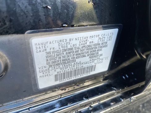 Used 2025 Nissan Versa SV image 27