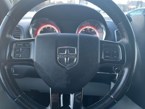 Used 2016 Dodge Grand Caravan SE image 9