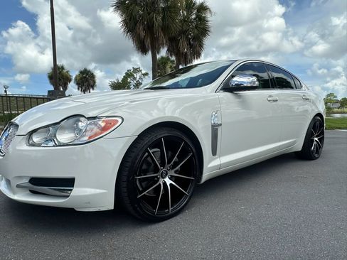 Used 2009 Jaguar XF Luxury RWD image 5