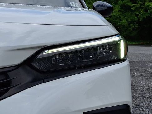 Used 2022 Honda Civic Sport image 9