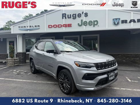 Used 2023 Jeep Compass High Altitude w/ Driver Assist Group I AWD/4WD image 1