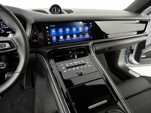New 2026 Porsche Panamera RWD image 13