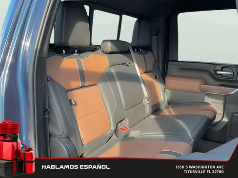 Used 2022 Chevrolet Silverado 2500 High Country w/ Technology Package image 18