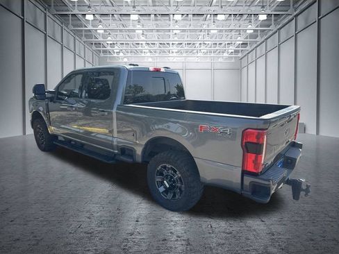 Used 2023 Ford F250 Lariat w/ Sport Appearance Package AWD/4WD image 4