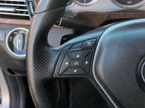 Used 2013 Mercedes-Benz E 350 Sedan image 19