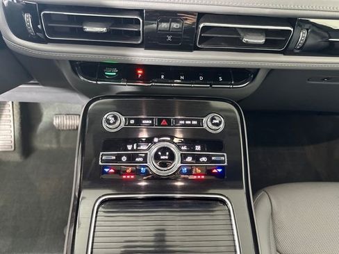 Used 2022 Lincoln Nautilus Reserve image 20