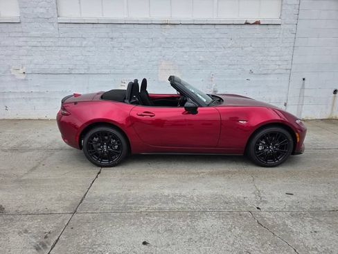 New 2026 MAZDA MX-5 Miata Club RWD image 3