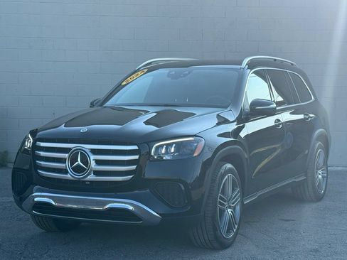 Used 2024 Mercedes-Benz GLS 450 4MATIC image 1