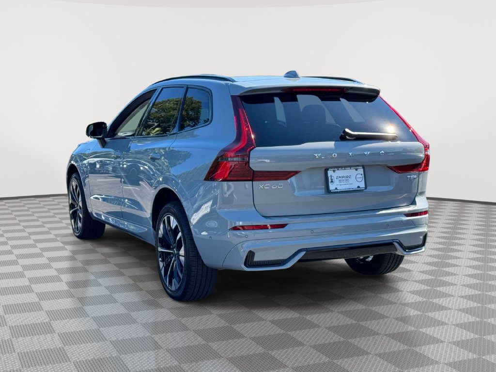 Used 2026 Volvo XC60 T8 Plus w/ Protection Package Premier AWD/4WD image 5
