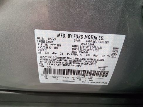 Used 2023 Ford Explorer Limited w/ Equipment Group 301A AWD/4WD image 34