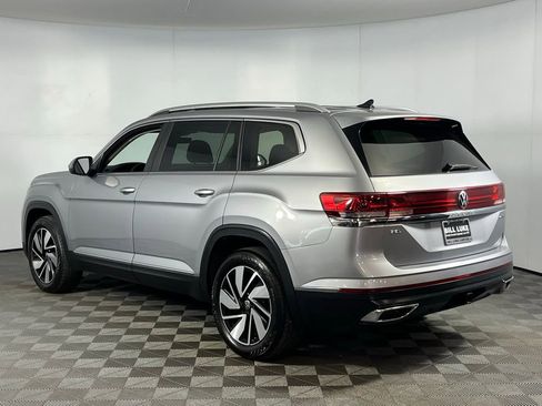 Used 2025 Volkswagen Atlas SEL AWD/4WD image 8