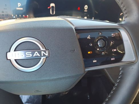 Used 2025 Nissan Murano SL image 19