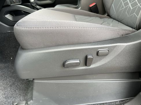 New 2026 Nissan Frontier SV w/ Tow Package image 12