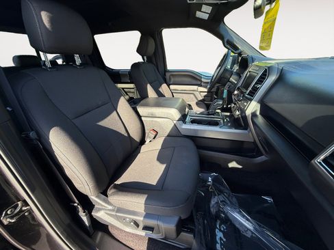 Used 2015 Ford F150 XLT w/ Equipment Group 302A Luxury image 19