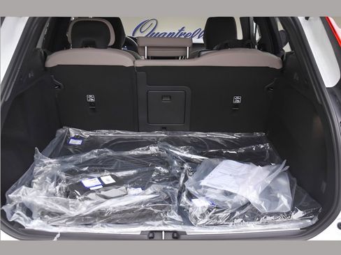 Certified 2026 Volvo XC60 B5 Plus w/ Protection Package Premier AWD/4WD image 22
